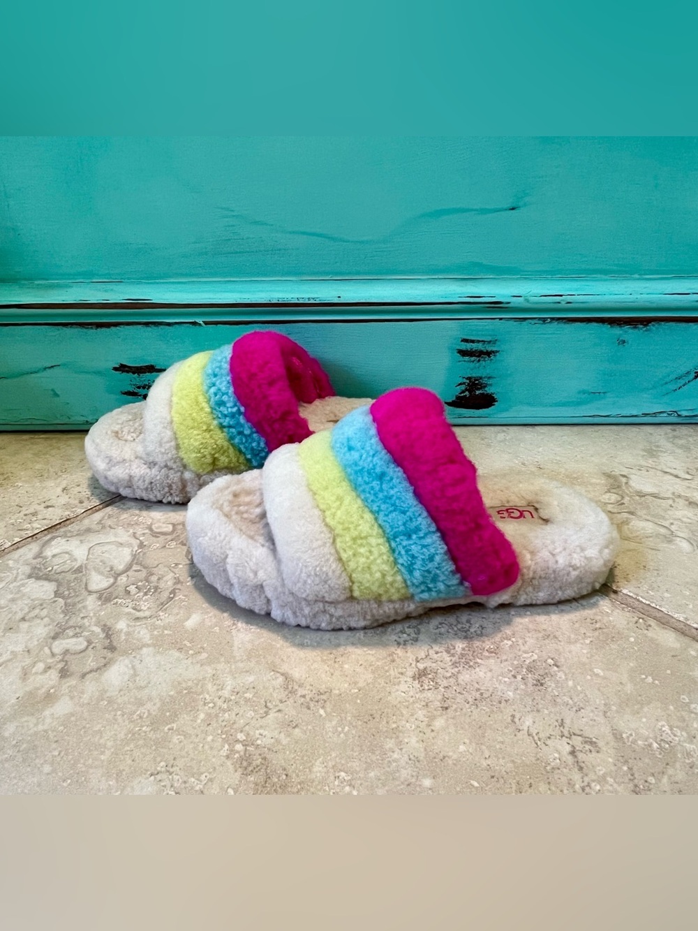 UGG Fluff Yeah Rainbow Slide Slipper Sandals Big Kid Size 1